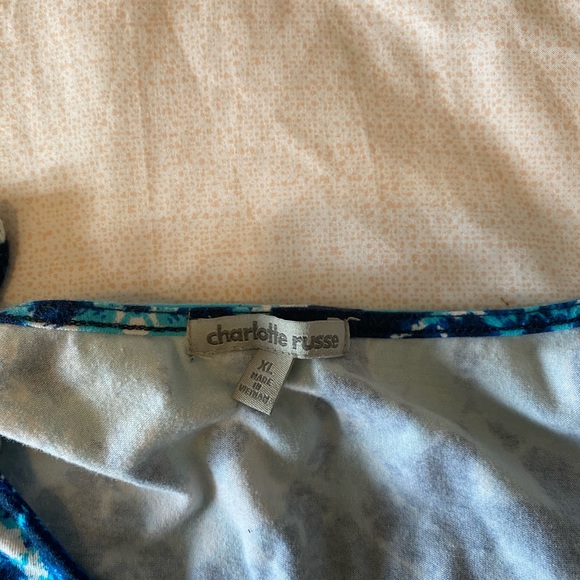 Crop top - Picture 3 of 3